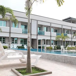 Aneeda , Pantai Cenang (Langkawi) Ma­lay­sia